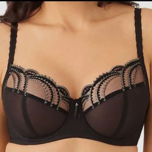 Wacoal Bra Evocative Edge Underwire Ultimate Lift Embroidery Black 34C Classic
